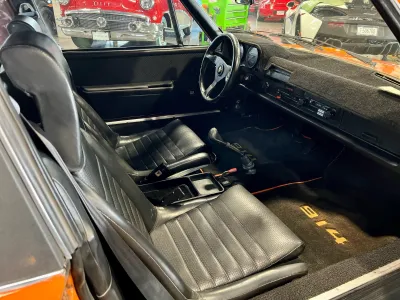 914