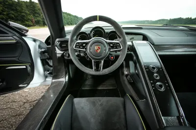 918