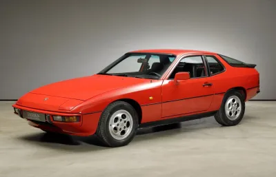 924