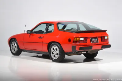 924
