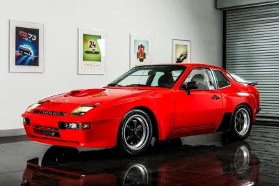 924
