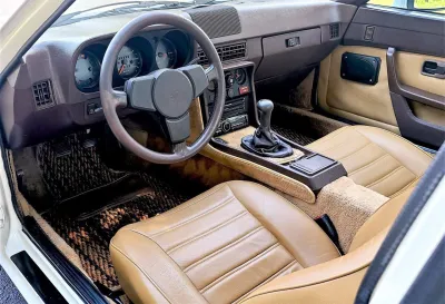 924