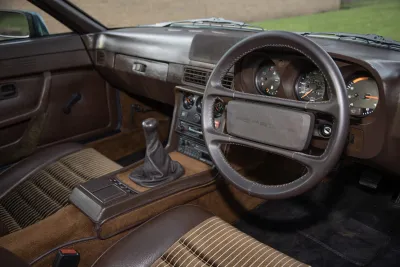 924