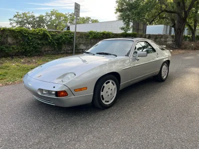 928