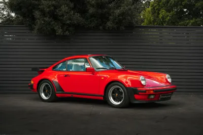 930