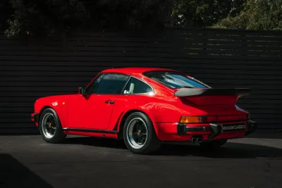 930