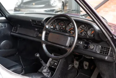 930