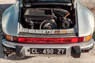 930