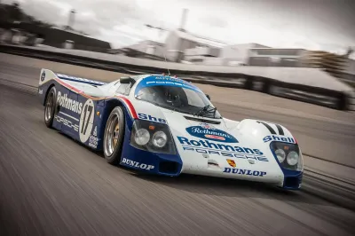 962