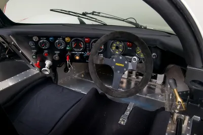 962