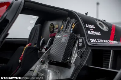 962