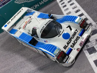 962