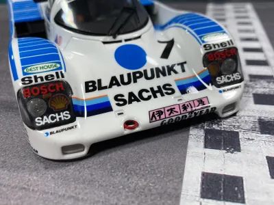 962