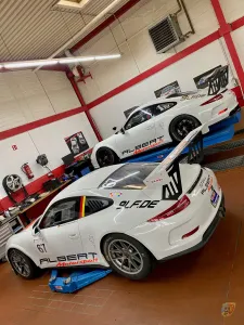 991