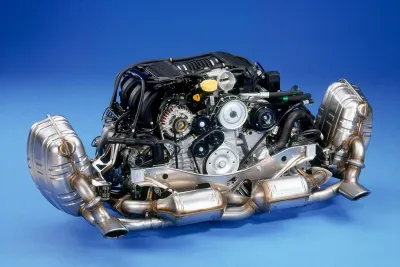 996