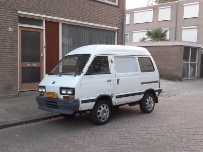 E10