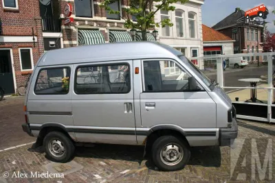 E10