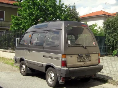 E12