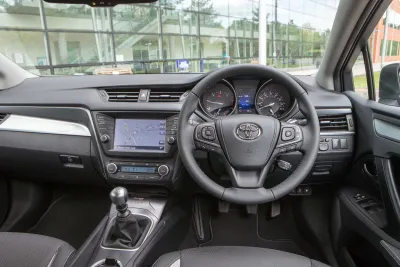 Avensis