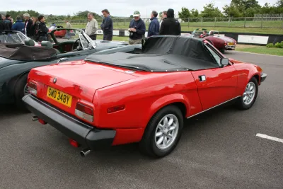 TR8