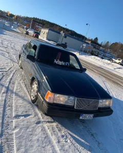944