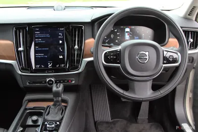 V90
