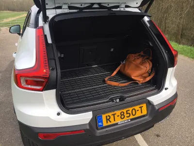 XC40