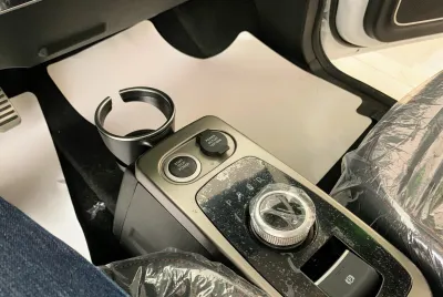 E200