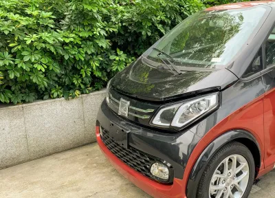 E200
